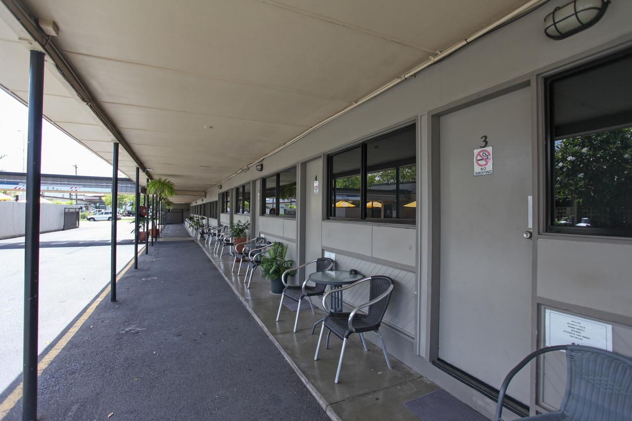 Sarina Tandara Hotel Motel מראה חיצוני תמונה