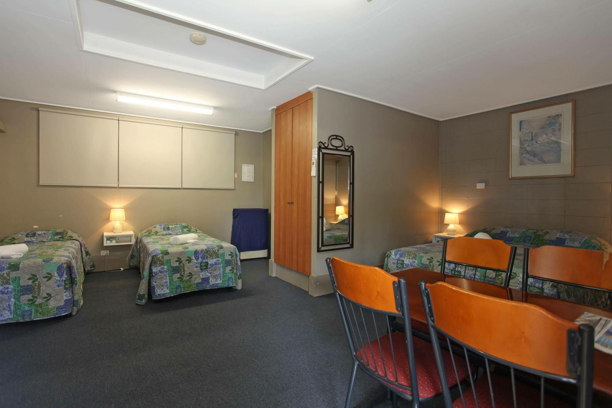 Sarina Tandara Hotel Motel מראה חיצוני תמונה