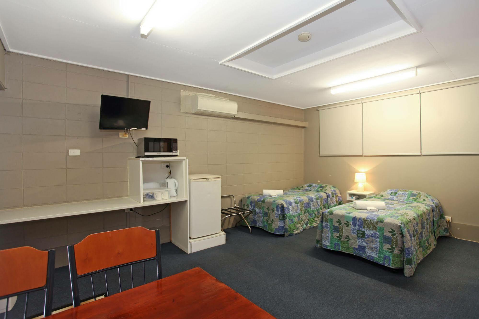 Sarina Tandara Hotel Motel מראה חיצוני תמונה